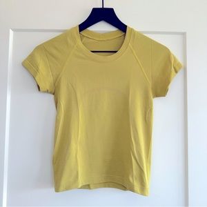 Lululemon Swiftly Tech Cropped Yellow Pear Short Sleeve Size 2